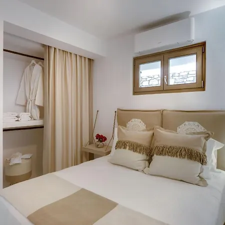 Executive Paros Avra 3 Bedrooms Sea View & Outdoor Jacuzzi Villa *