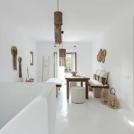 Executive Paros Avra 3 Bedrooms Sea View & Outdoor Jacuzzi Villa *