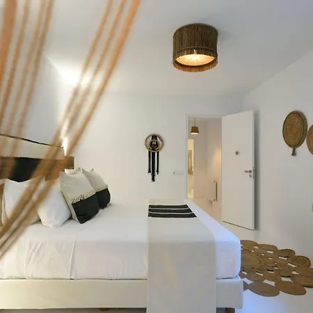 Villa Executive Paros Avra 3 Bedrooms Sea View & Outdoor Jacuzzi Ambelas