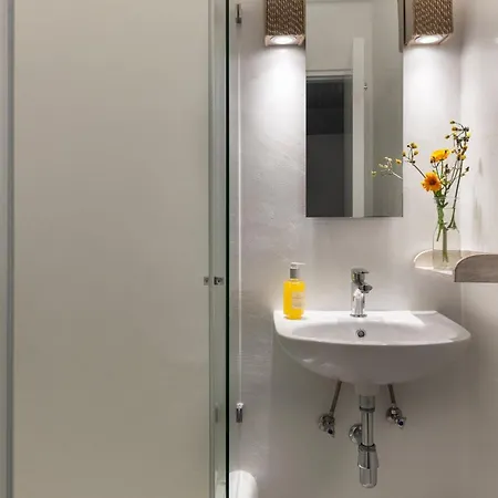 Executive Paros Avra 3 Bedrooms Sea View & Outdoor Jacuzzi *