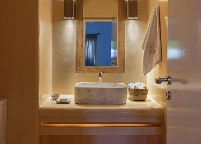 Villa Executive Paros Avra 3 Bedrooms Sea View & Outdoor Jacuzzi