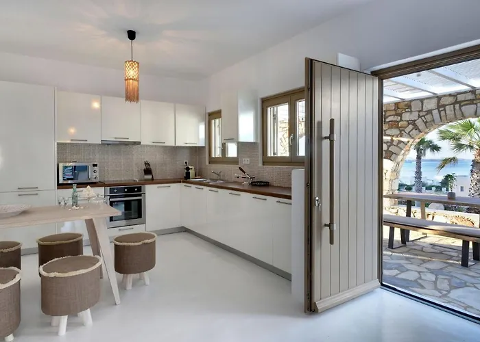 Villa Executive Paros Avra 3 Bedrooms Sea View & Outdoor Jacuzzi