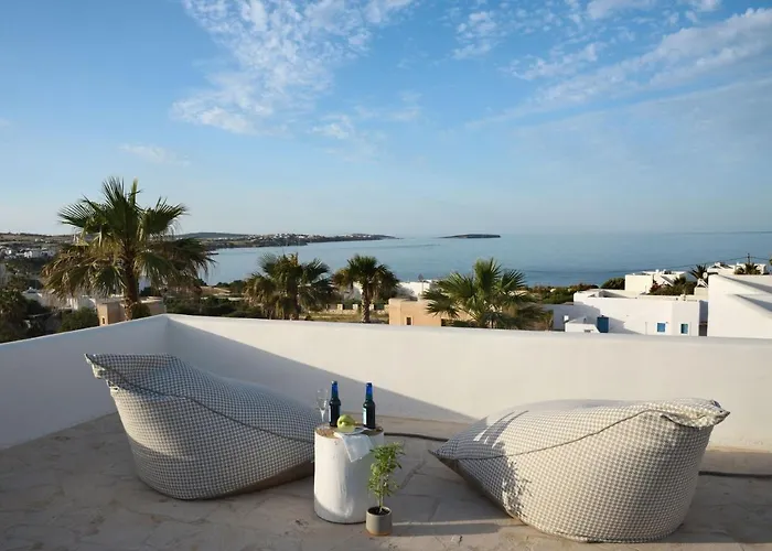 Executive Paros Avra 3 Bedrooms Sea View & Outdoor Jacuzzi * Ampelas